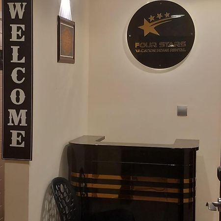 Four Stars Hostel Dubai Bagian luar foto