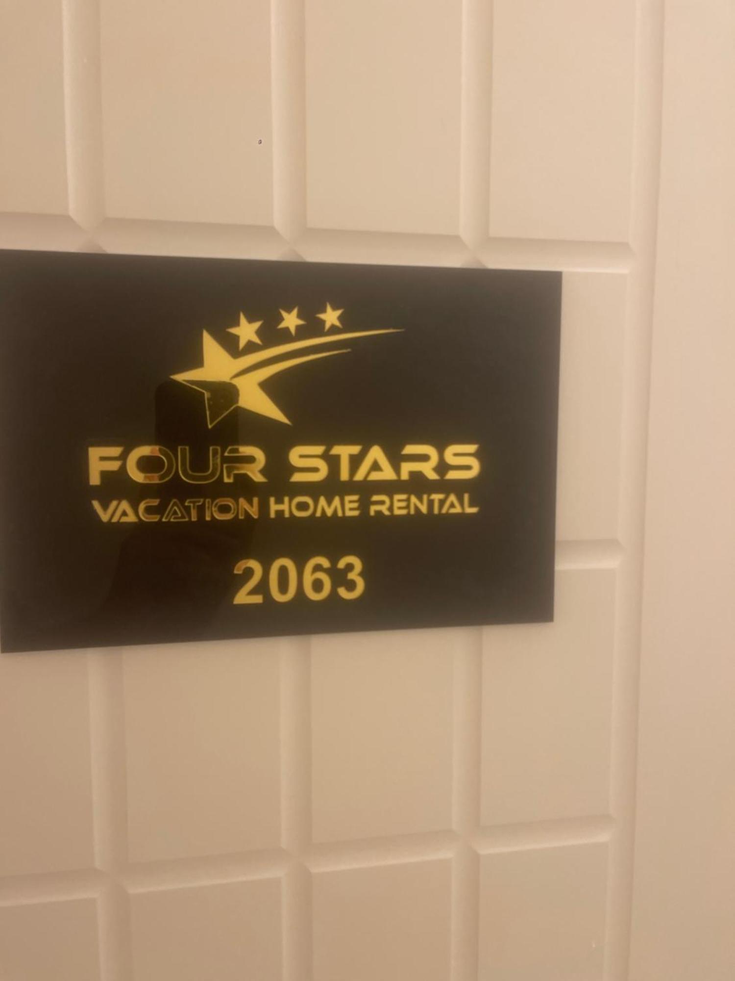 Four Stars Hostel Dubai Bagian luar foto