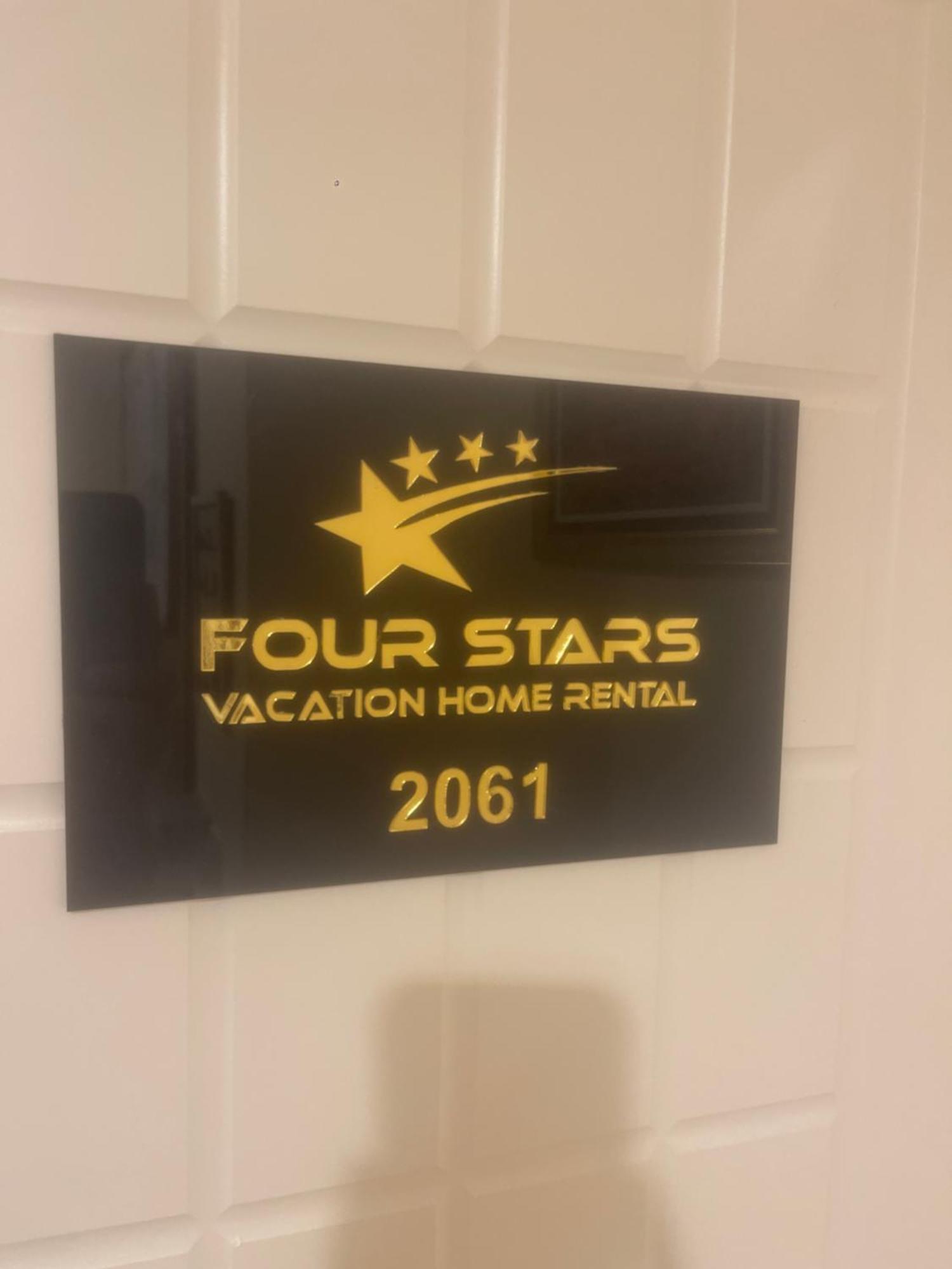 Four Stars Hostel Dubai Bagian luar foto